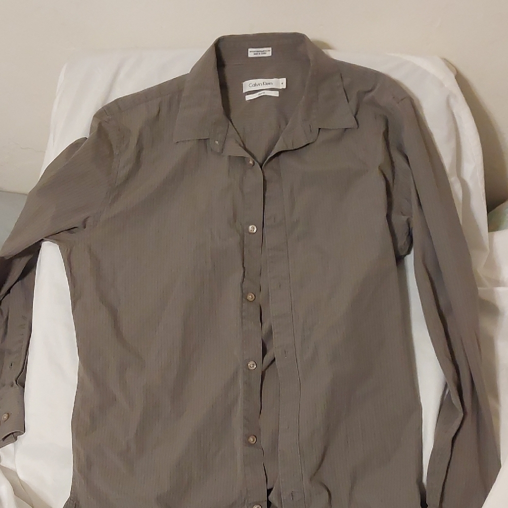 Calvin Klein Men's Grey Striped Taupe Button Down Shirt Medium